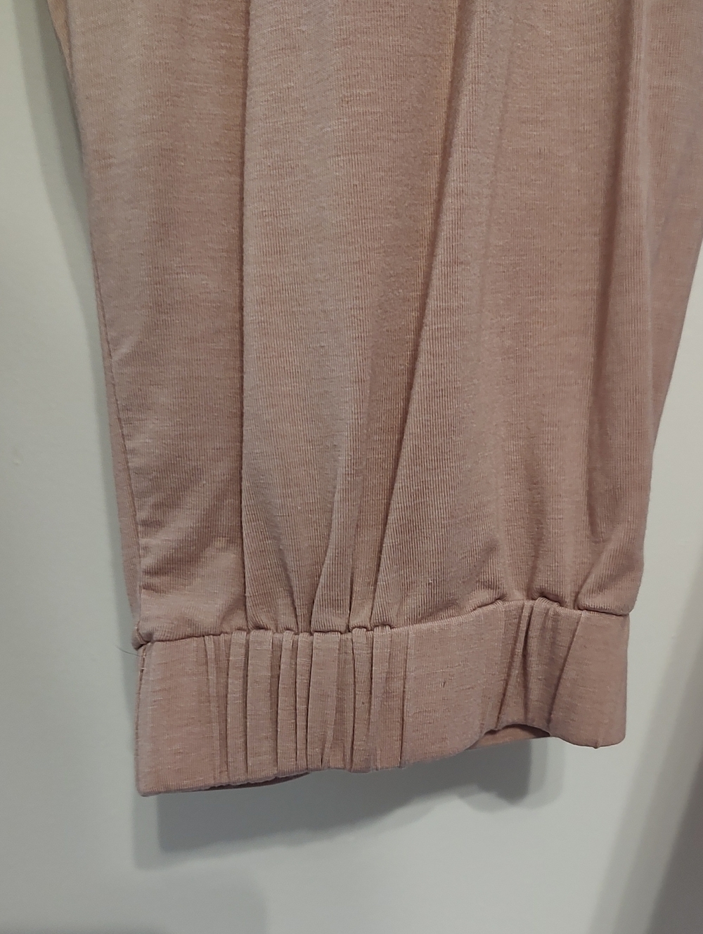 Fabletics 2 Piece Lounge Dusty Rose Set - Picture 3 of 5